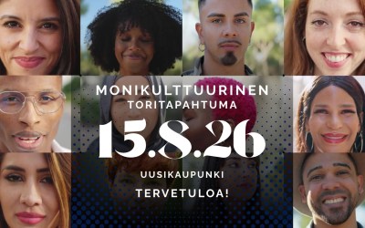 Iloisia, nauravia kasvoja ja tapahtuman ajankohta 15.8.